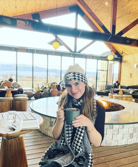 Sami Gayle photo 23