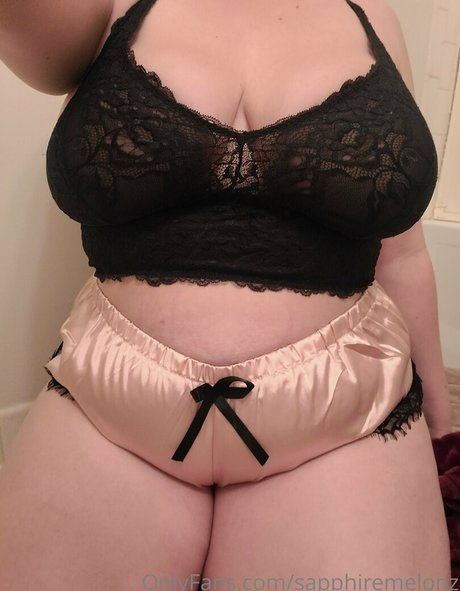 Sapphiremelonz photo 57