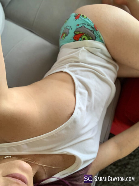 Sarah Clayton photo 41