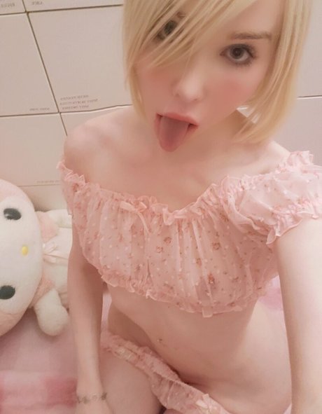 Sarina Valentina photo 31