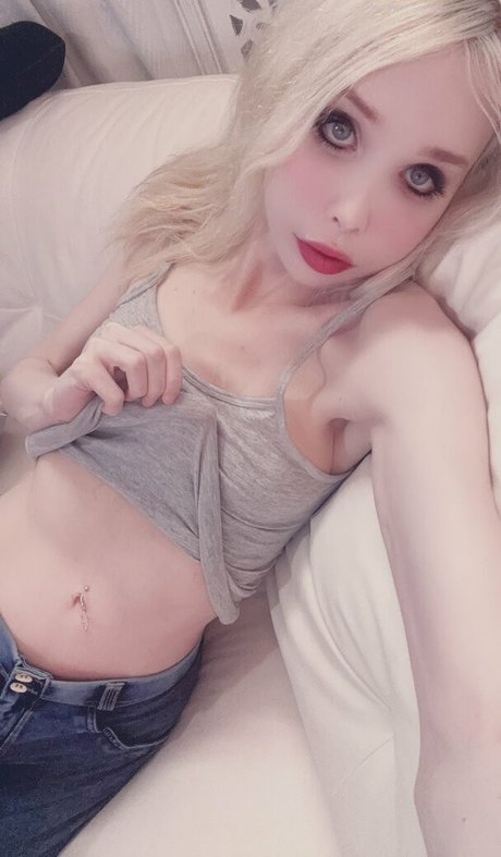 Sarina Valentina photo 80