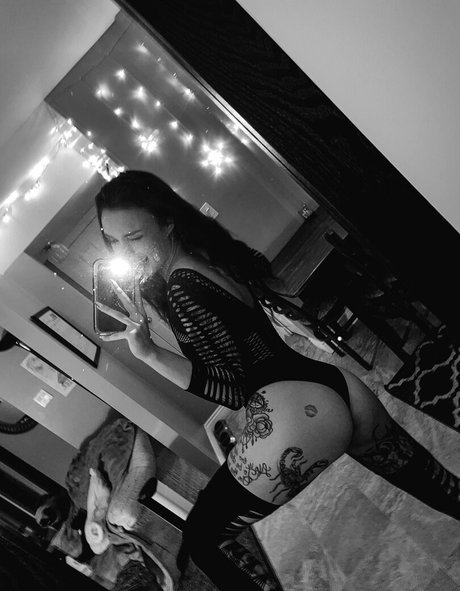 Scarletsummerx photo 23