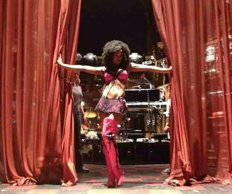 Scarlette Douglas photo 3