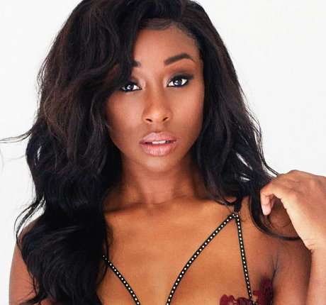 Scarlette Douglas photo 5