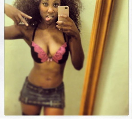 Scarlette Douglas photo 6