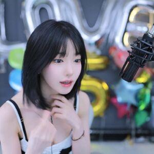 Se Yeon photo 189