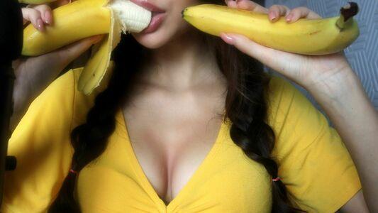 Sensual Crave photo 4
