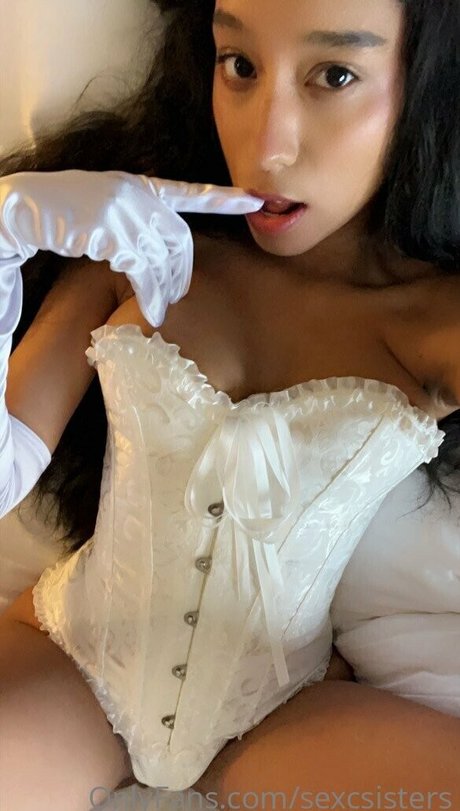 Molly and Mia photo 25