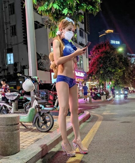 SexyCyborg photo 34