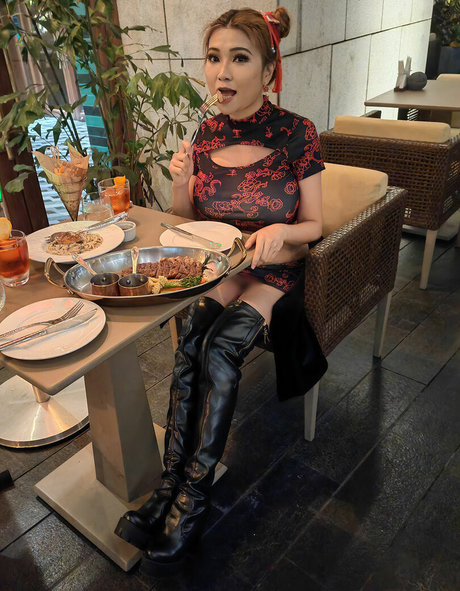 SexyCyborg photo 283