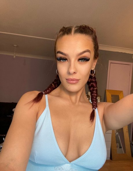 Shannon Moore photo 8