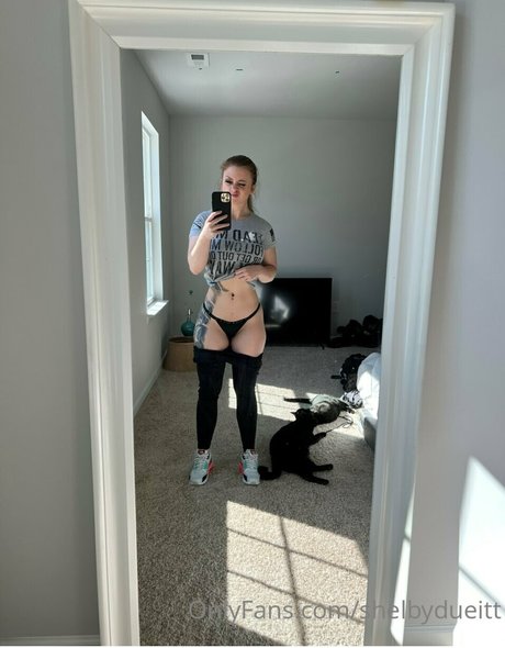 Shelby Dueitt photo 64