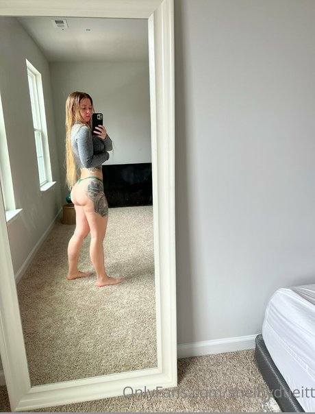 Shelby Dueitt photo 73