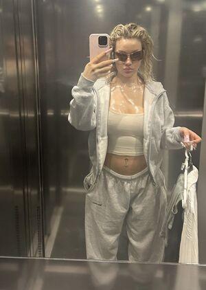 Shirin David photo 186