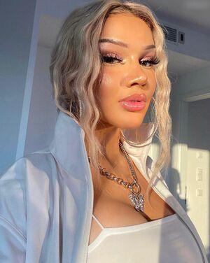 Shirin David photo 190