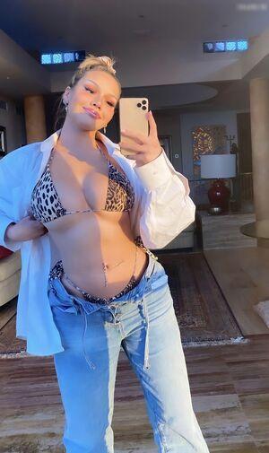 Shirin David photo 504
