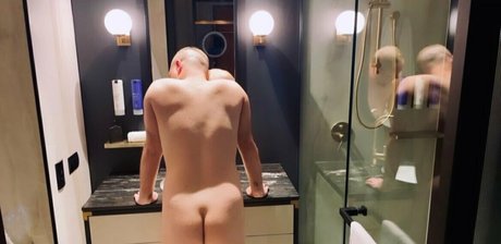 Showerboyau photo 79