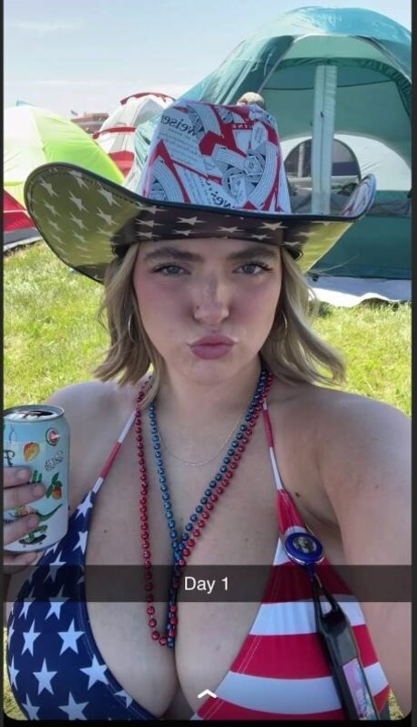 Sierra Bellingar photo 16