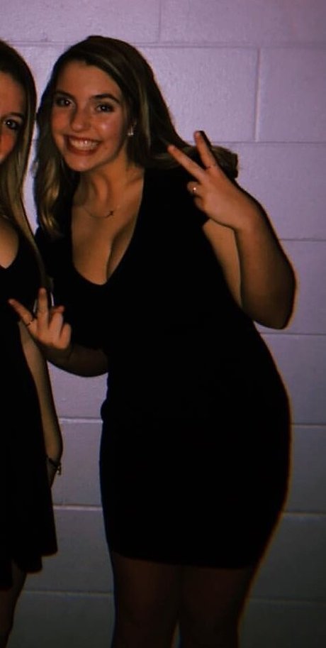 Sierra Bellingar photo 58
