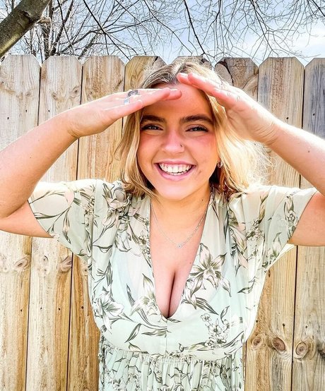 Sierra Bellingar photo 68