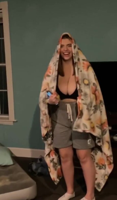 Sierra Bellingar photo 173