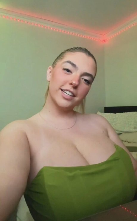 Sierra Bellingar photo 177