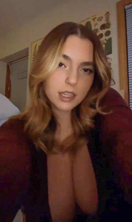 Sierra Bellingar photo 226