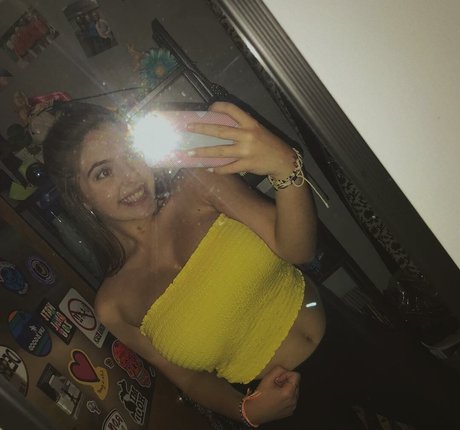 Sierra Bellingar photo 237