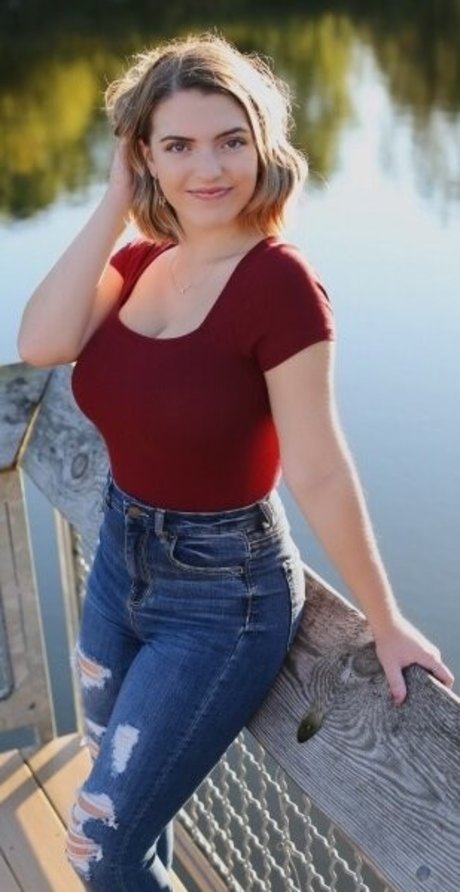 Sierra Bellingar photo 248