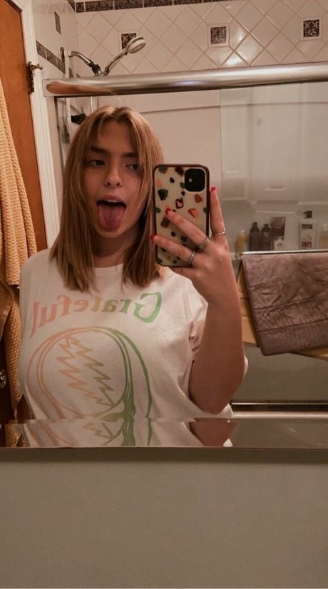 Sierra Bellingar photo 264