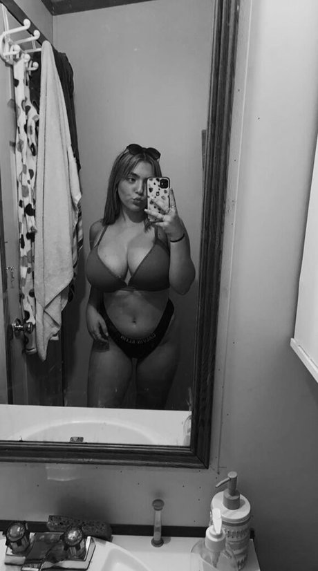 Sierra Bellingar photo 271