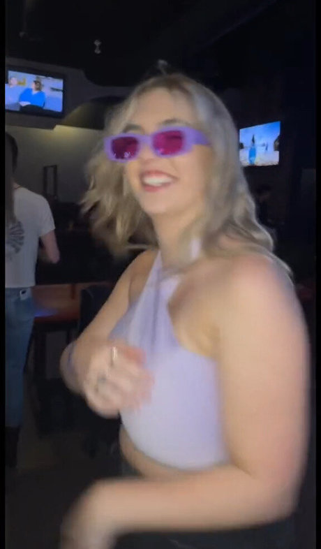 Sierra Bellingar photo 340