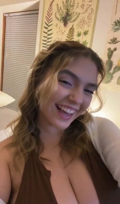 Sierra Bellingar photo 344