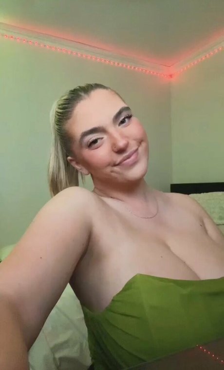 Sierra Bellingar photo 354