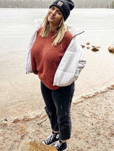 Sierra Bellingar photo 391