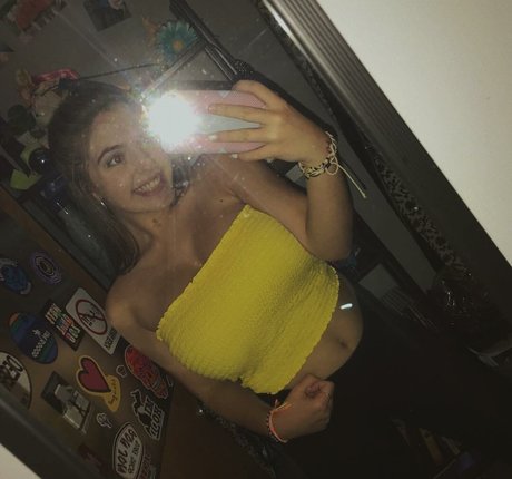 Sierra Bellingar photo 411