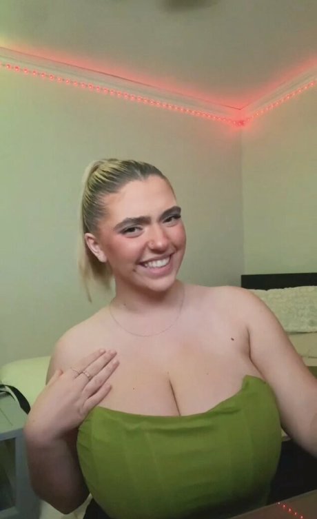 Sierra Bellingar photo 465