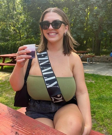 Sierra Bellingar photo 468