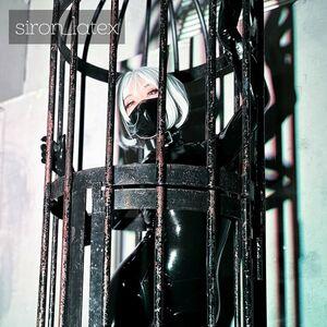 siron_latex photo 11