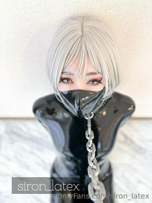 siron_latex photo 52