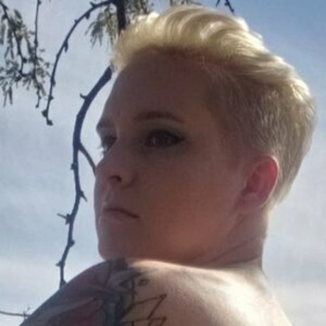 Skeletons_twin photo 3