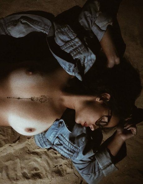 Slut_belo photo 7