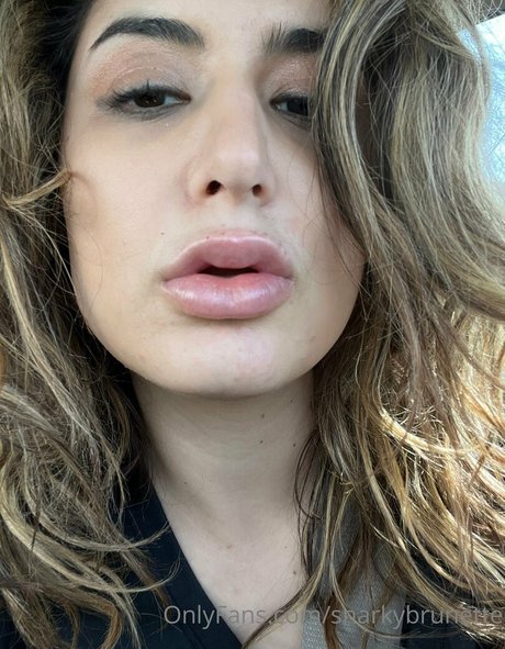 Snarkybrunette photo 14