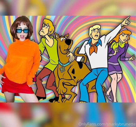 Snarkybrunette photo 29