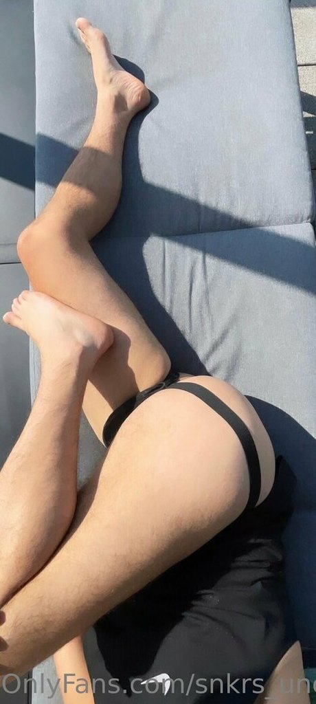 Snkrs_uncensored photo 3