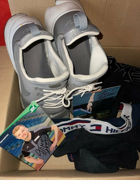 Snkrs_uncensored photo 21