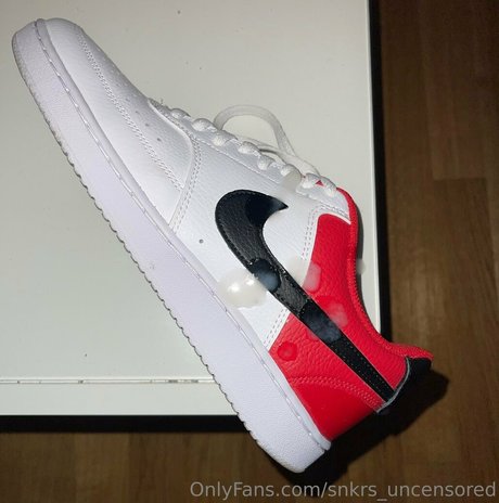 Snkrs_uncensored photo 97