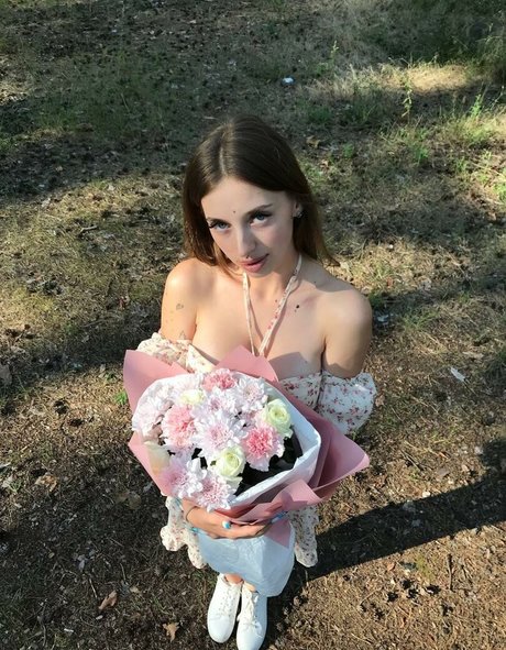 Sofibloom1 photo 3