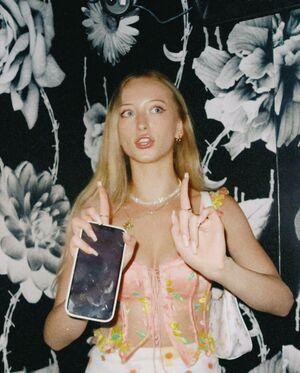 sophia.ilysm photo 84