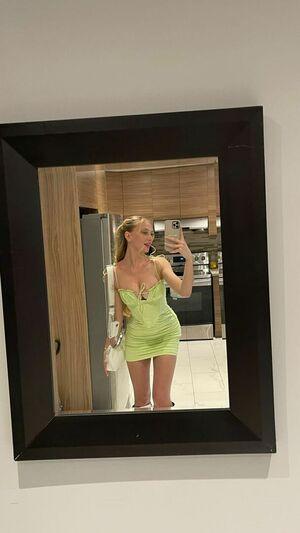 sophia.ilysm photo 93
